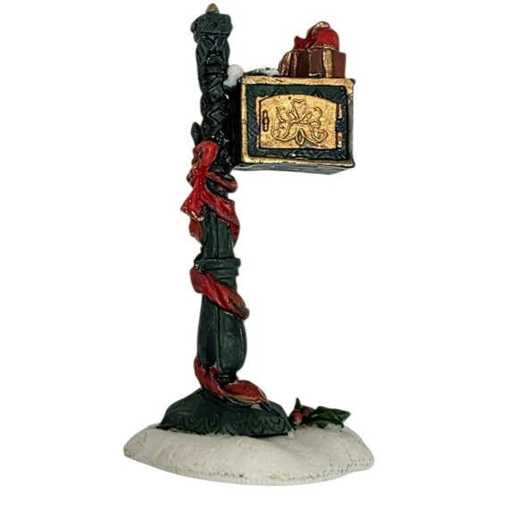 VTG O'Well Mailbox & Wood Saddle Fence Snow Lamp Christmas Village Holiday Decor - Picture 5 of 8